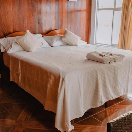 Albergue Turistico Gstir Pozuzo Екстер'єр фото