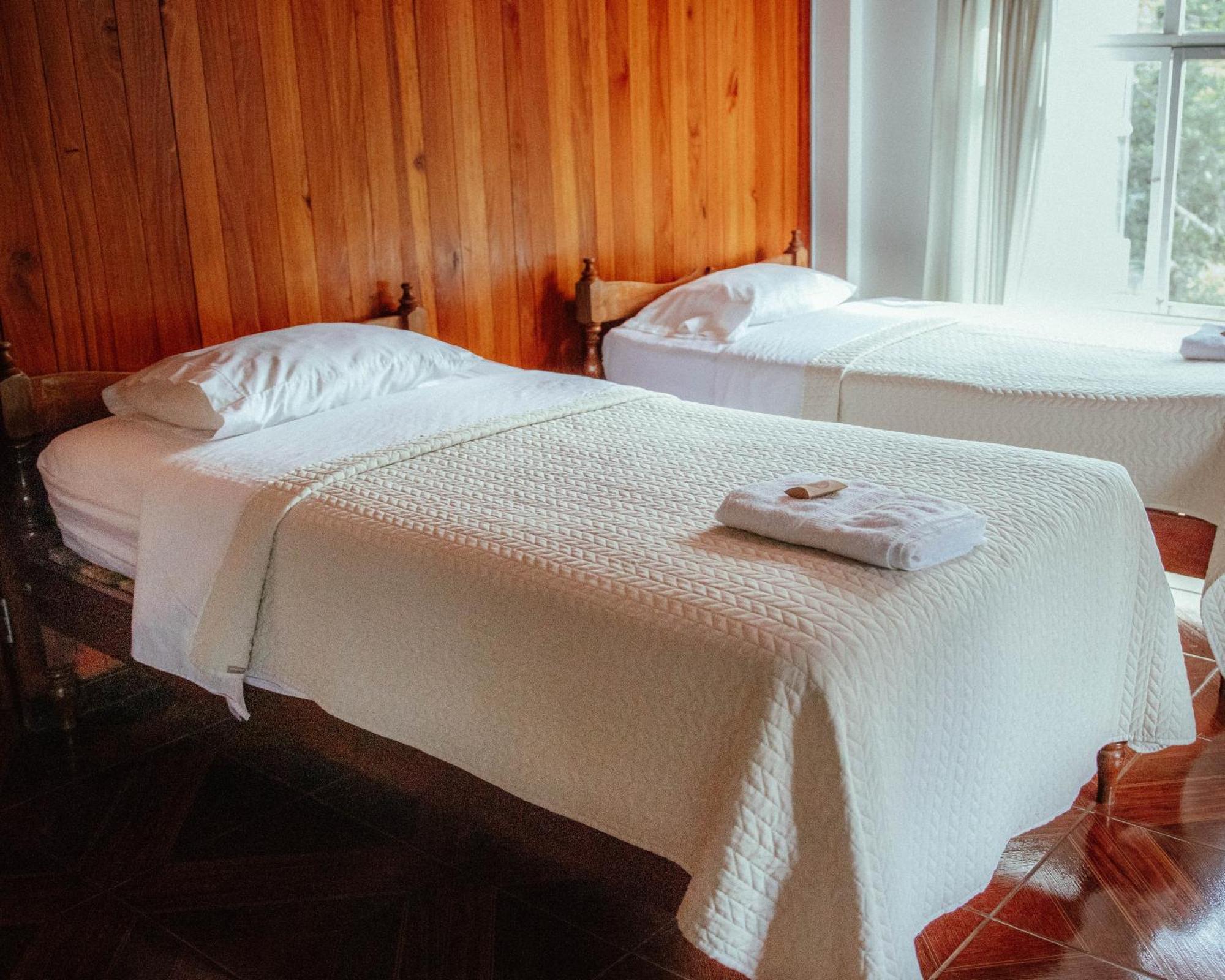 Albergue Turistico Gstir Pozuzo Екстер'єр фото